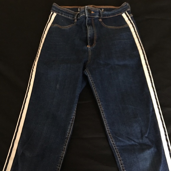 Skinny jeans! - Picture 2 of 4